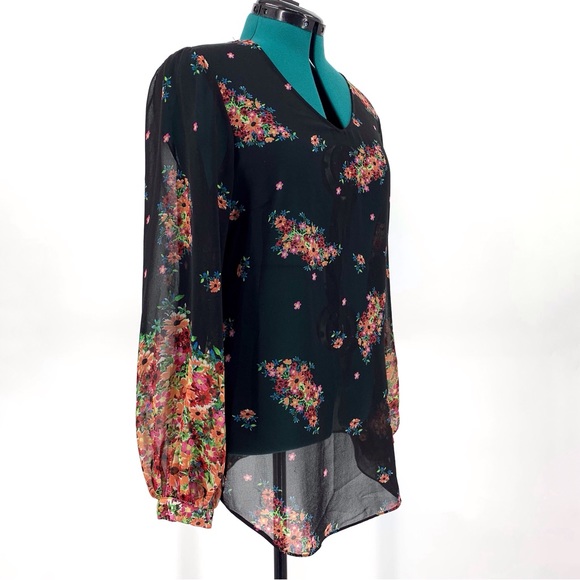 Cabi Blooming Blouse #3594, Floral Print Sheer Long Sleeve V-Neck Top, Medium - Picture 12 of 16